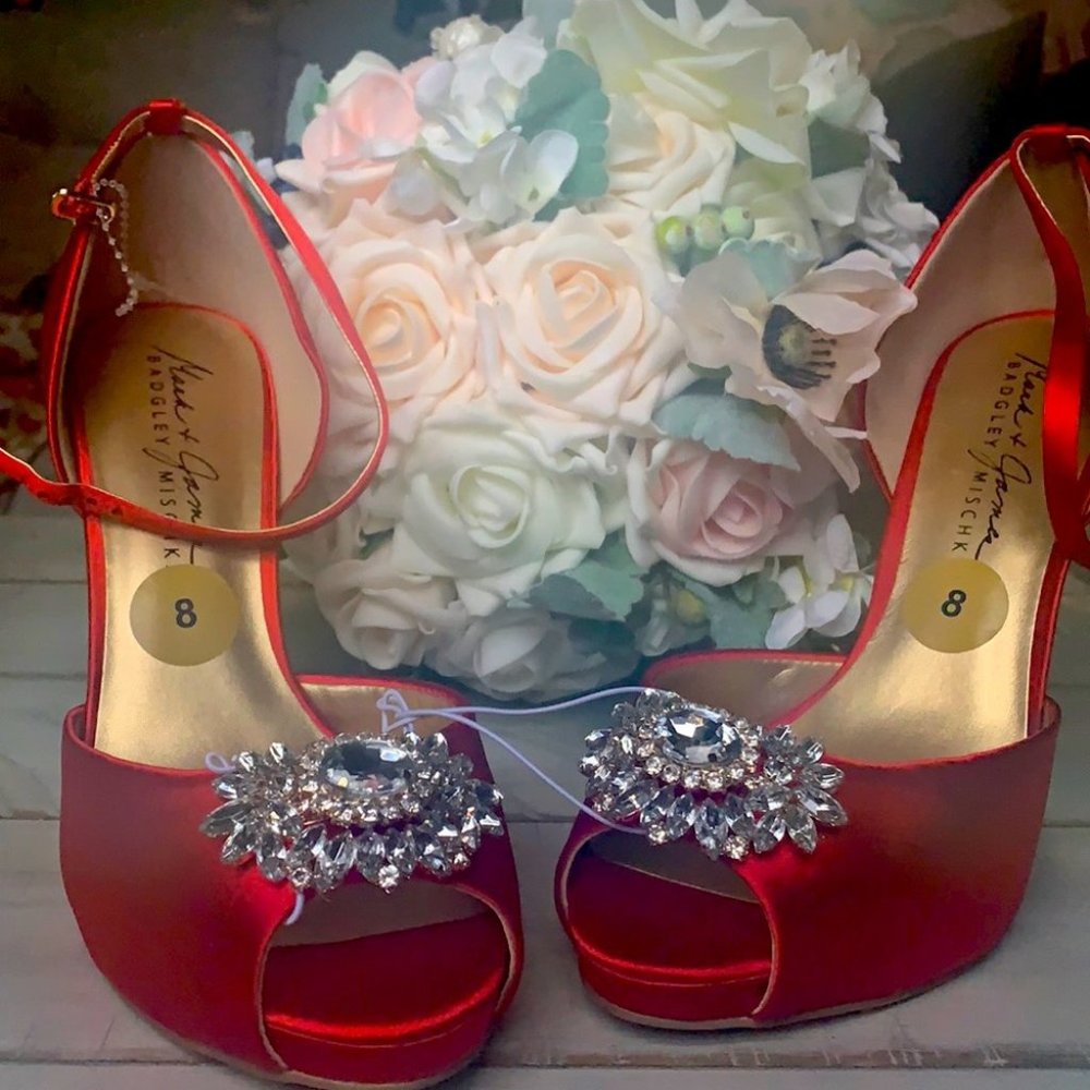 NWOT Mark & James Badgley Miscka Peep Toe Heels Red